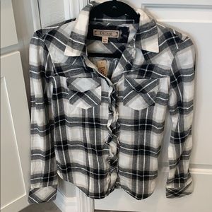 Women’s paid shirt